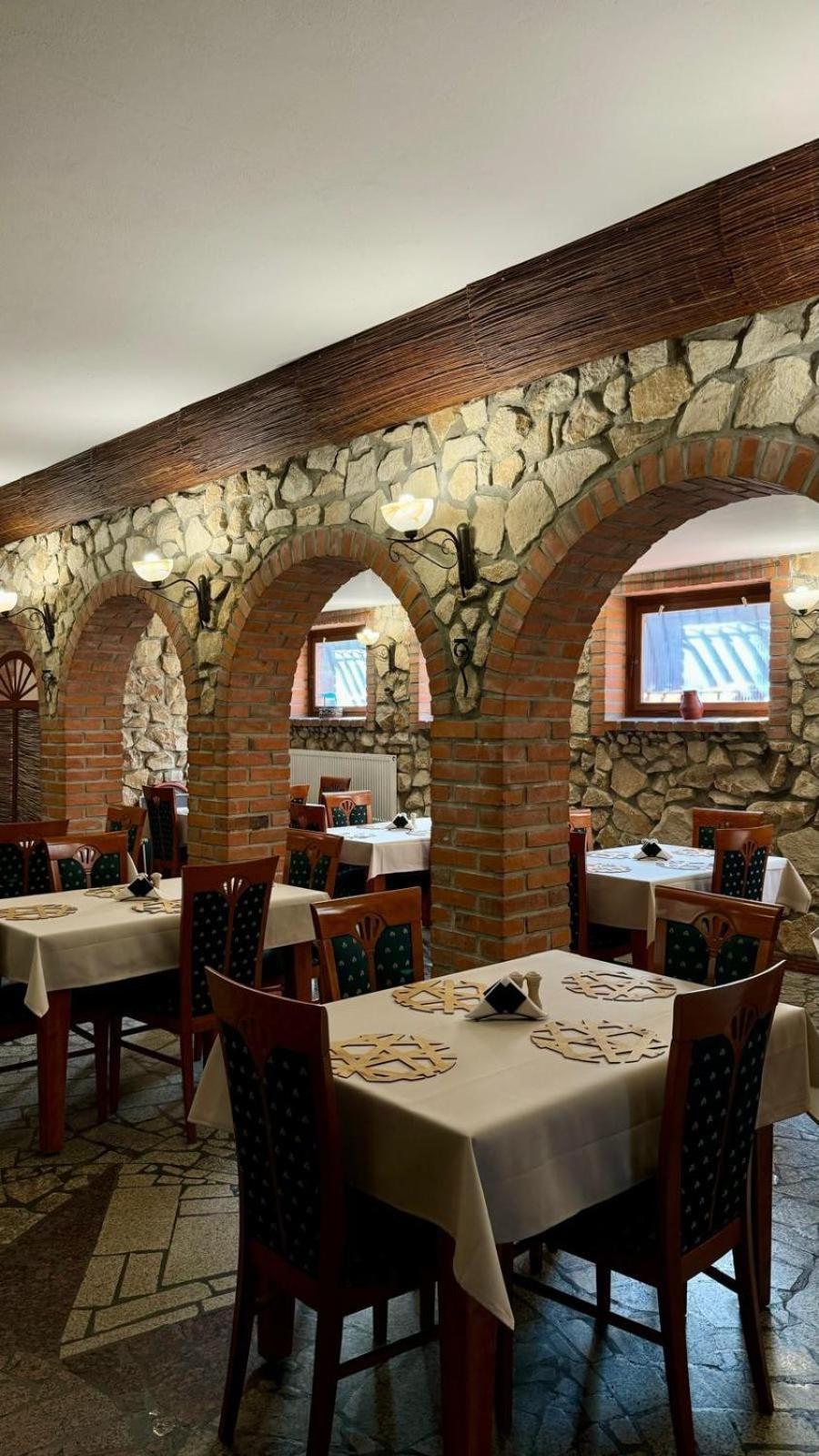 Powidz Lakeside Hotel & Restaurant Exterior photo
